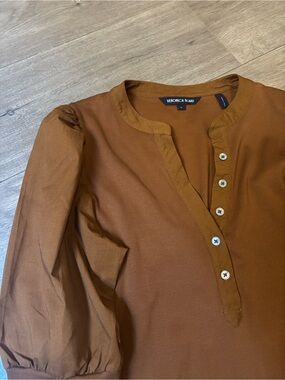 Veronica Beard Brown Button-Front Casual Henley